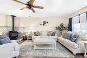 Game-Filled Haven: Spacious Cottonwood Retreat