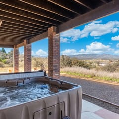 Hidden Hill Casita 1200 sq ft | Hot Tub & Views