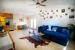 Mesa Getaway, 2 BR Condo, Central Location, Pool!