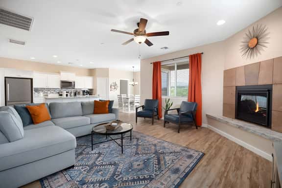 Stargazing Views + Hot Tub + Location! 3bed/3bath - Image 1