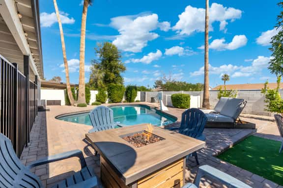 Modern Phoenix Retreat - Hot Tub, Pool, Fire Pit - Image 1