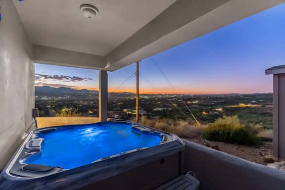 Top of the Mountain Home w/ Hot Tub, Gym & Sauna! - Image 1