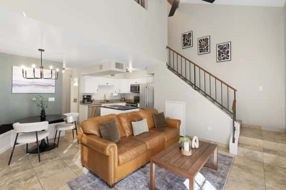 2BR Near Cubs Spring Training w/ Heated Pool & Spa - Image 1