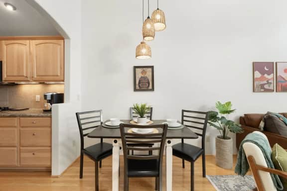 2BR Sedona Escape with BBQ & Scenic Views