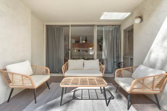 Walk to Old Town | 1BR Condo, Heated Pool & Patio