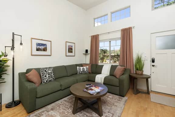Uptown Bougie Escape | Private Patio & Nice Views