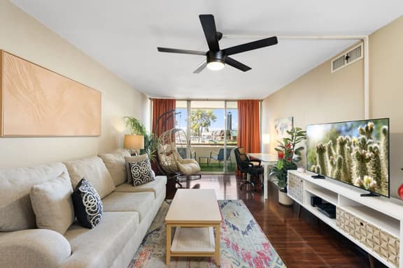 Old Town Scottsdale 1BR Condo | Pool, Spa, WFH